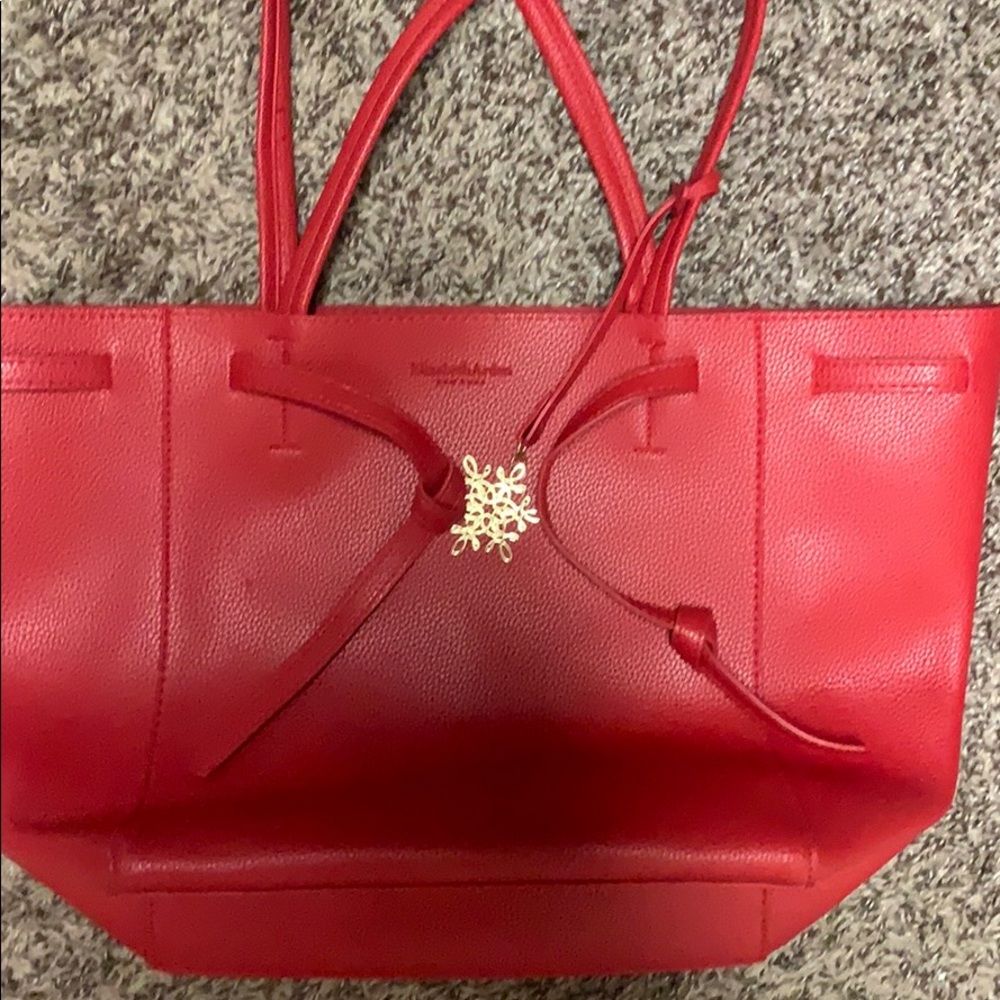 Elizabeth Arden Purse